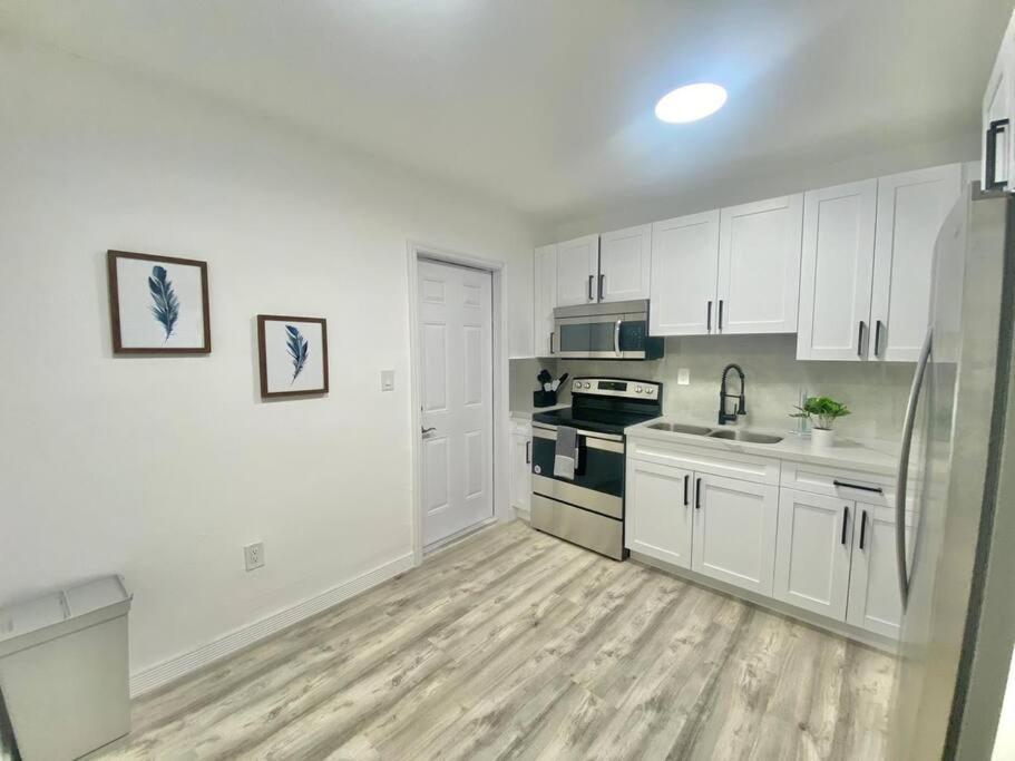 Beautiful & Relax Family House 2/1- Free Parking Villa Miami Kültér fotó