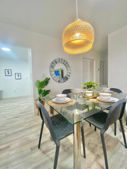 Beautiful & Relax Family House 2/1- Free Parking Villa Miami Kültér fotó